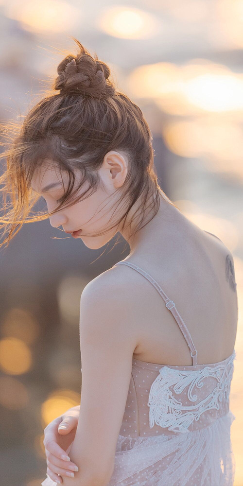 AYX体育-_潮流滑雪服：科技与时尚的完美结合_，滑雪服装